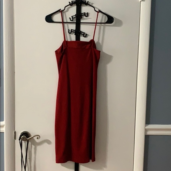 Little red dress - Picture 2 of 3